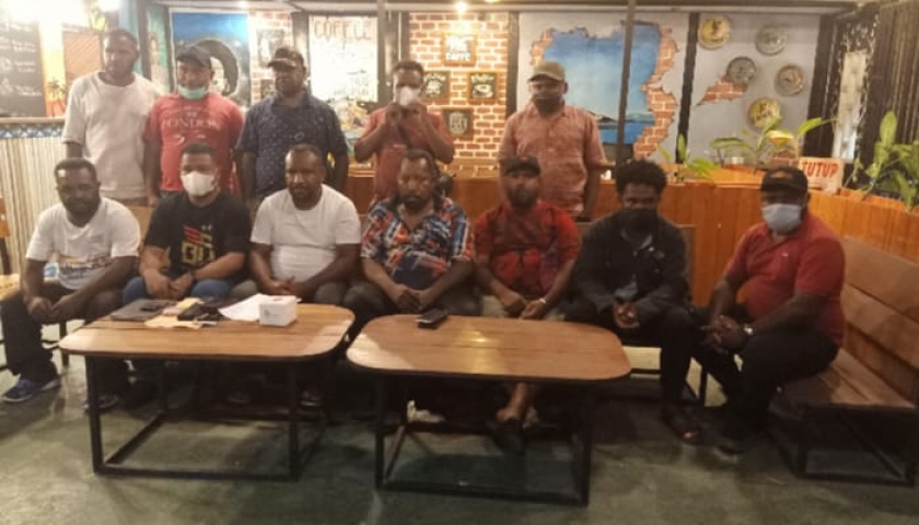 KRP Minta Dance Yulian Flassy Tinggalkan Jabatan Sekda Papua. [Foto: ist]