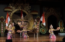 Polresta Denpasar Kolaborasi dengan Mahasiswa Papua Gelar Pentas Seni. [Foto: Polda Bali]