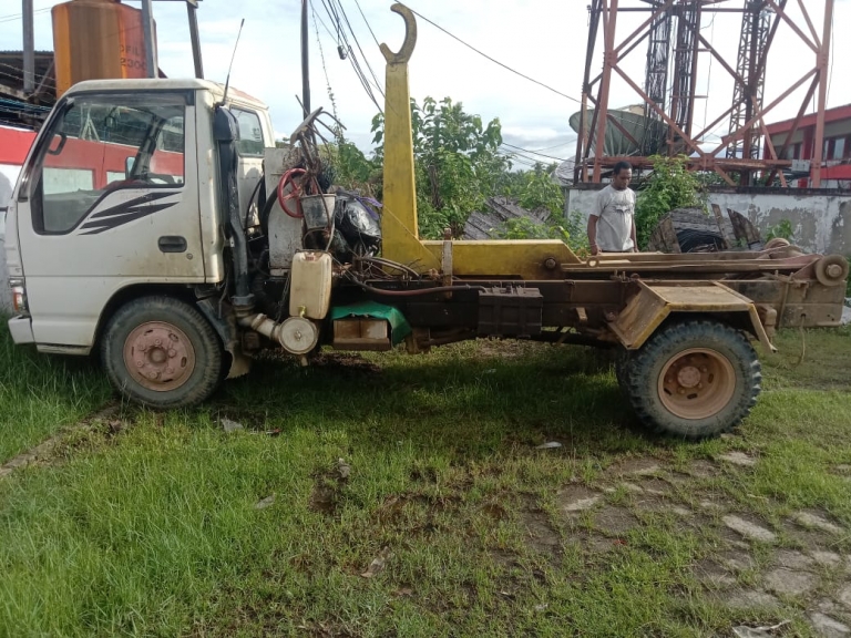 Pemda Bintuni Diharap Perhatikan Kelayakan Truk Pengangkut Sampah. [Foto: JP/MW]