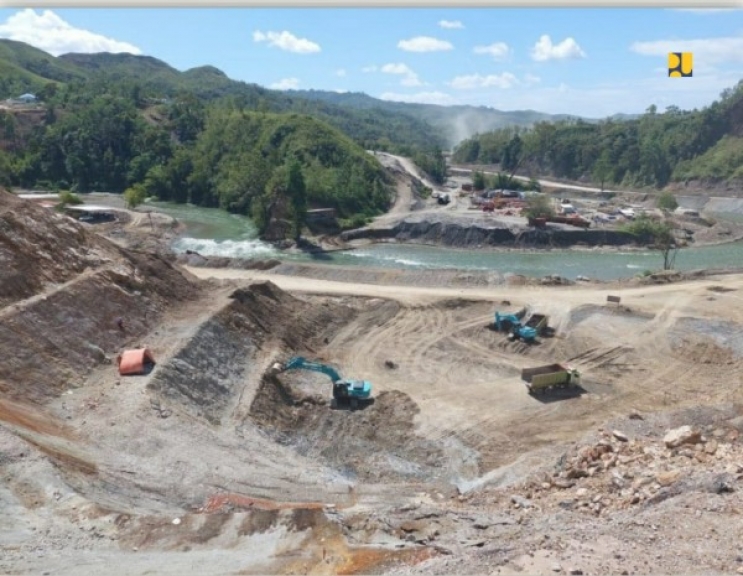 Pembangunan Bendungan Way Apu di Buru Maluku. [Foto: Humas Kementerian PUPR]