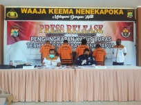 Polisi Ringkus 4 Pelaku Pencurian Uang Nasabah Bank Papua di Makassar.