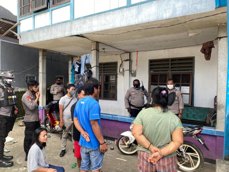Seorang Pria di Manokwari Ditemukan Gantung Diri di Kamar Kos. [Foto: JP/Rolly]