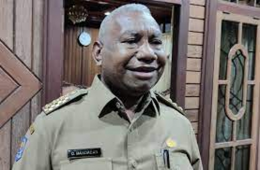 Gubernur Papua Barat Dominggus Mandacan. [Foto: Diskominfoperstatik]