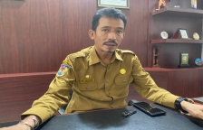 Pelaksana Tugas (Plt) Kepala Dinas Kelautan dan Perikanan Papua, Iman Djuniawal. [Foto: Pemprov Papua]