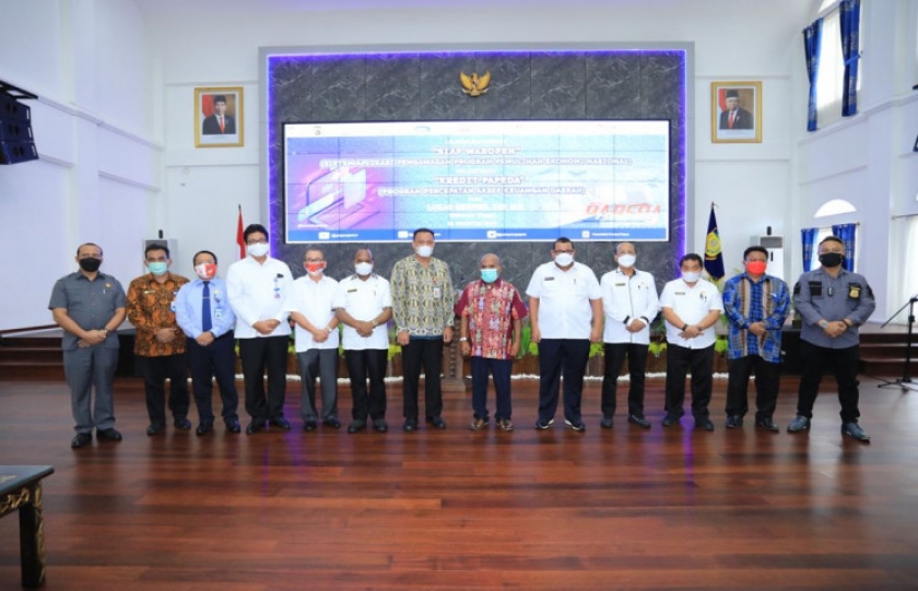 Dorong Ekonomi Daerah, Gubernur Launching SIAP WAROPEN & PAPEDA. [Foto: Pemprov Papua]