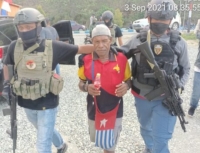 Polisi Tetapkan 2 Penyuplai Senpi dari Papua Nugini ke KKB Jadi Tersangka. [Foto: Dok. Polda Papua]