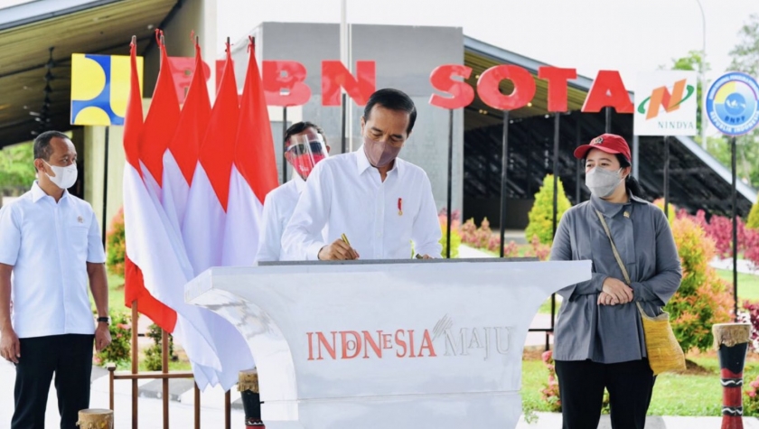 PLBN, Komitmen Pemerintah Bangun Indonesia dari Kawasan Perbatasan. [Foto: Kominfo RI]