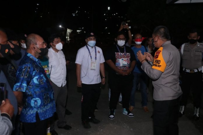 Kesalahpahaman di Pertandingan Tinju PON Berakhir Damai. [Foto: Humas Polda Papua]