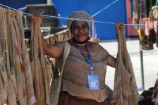 Mama-Mama Papua Ramaikan PON XX dengan Pameran Noken. [Foto: JP/Christian]