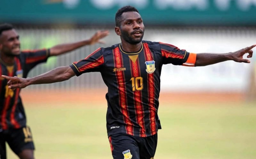 Striker Papua Ricky Ricardo Cawor pencetak gol terbanyak  PON XX 2021. [Foto: ist]