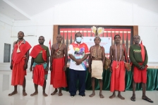 Keputusan Bupati Sorong Akui Hak Gelek Malak Kalawilis Pasa Atas Tanah dan Hutan Adat. [Foto: ist]