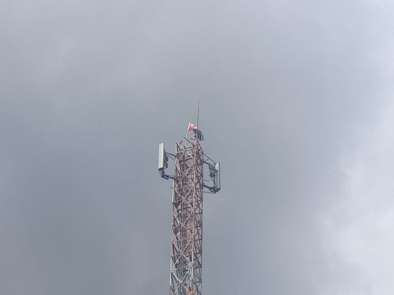 Warga Laporkan Bintang Kejora Berkibar di Tower Ayambori Manokwari. [Foto: JP/Rolly]