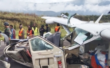 Pesawat kargo Smart Air jatuh di bandara Aminggaru Ilaga, Kabupaten Puncak. [Foto: Dok Diskominfo Puncak]