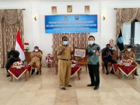 Pemkab Sorong Terima Piagam Penghargaan Opini WTP Atas LKPD. [Foto: Diskominfo Sorong]