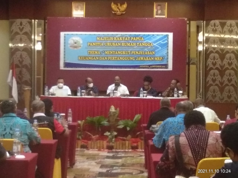 MRP Bahas Pengelolaan Keuangan bersama BPKAD Papua, Rabu (11/11). [Foto: JP/LR]
