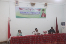  Filep Wamafma saat melakukan sosialisasi 4 Pilar MPR RI di Aula STIH Manokwari pada Kamis, 11 November 2021 (Foto: Warpur)