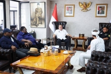 Pertemuan dengan Ketua DPD RI, AA LaNyalla Mahmud Mattalitti, di kediaman Ketua DPD RI, Kuningan, Jakarta Selatan, Rabu (12/1/2022). [Foto: Dok DPD RI]
