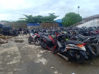 Barang Bukti Kendaraan di Satlantas Manokwari Mulai Berkurang. [Foto: Rolly]