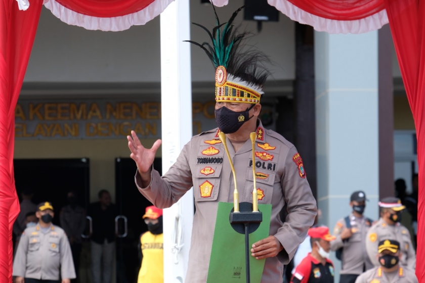 Kepala Kepolisian Daerah Papua Barat Irjen Pol. Dr. Tornagogo Sihombing, S.IK.M.Si.