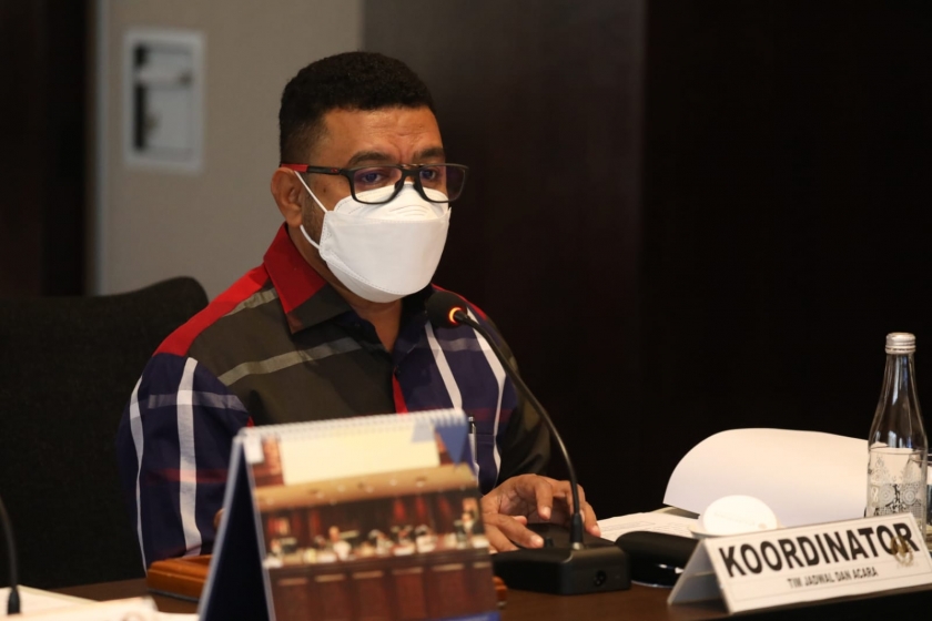 Senator Papua Barat, Filep Wamafma.