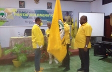 Terpilih Secara Aklamasi, Andreas Rumkorem Pimpin Golkar Biak.