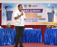 Rektor Unipa Buka Kompetisi Debat Ilmiah Mahasiswa Tingkat Papua Barat.