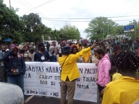 Demonstrasi Damai Tolak Otsus dan DOB di Manokwari. [Foto: WRP]