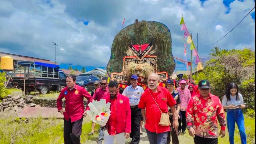 Dr. Filep Wamafma Peringati Dies Natalis dan Akreditasi STIH di Kampus Prafi, Sabtu (25/2/2023).
