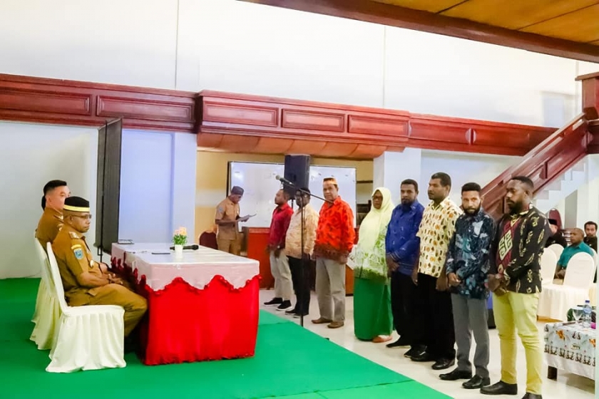 Bupati Harap Calon Anggota MRPB Kaimana Perjuangkan Hak Dasar OAP. [Foto: Humas Pemkab Kaimana]