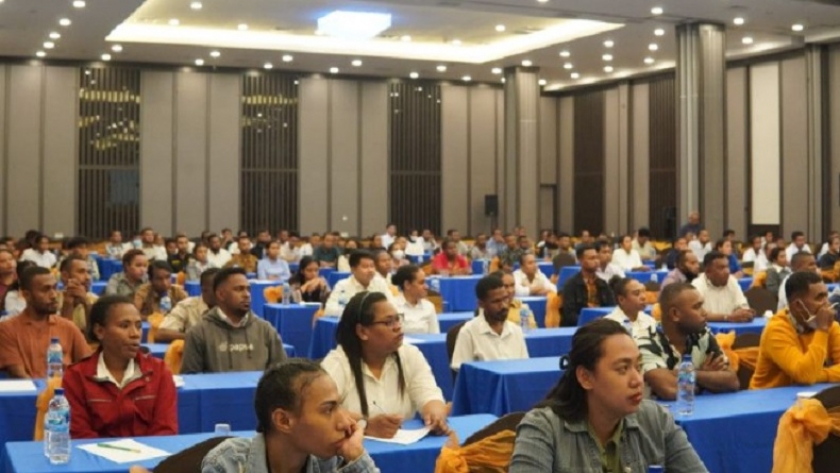 Rekrutmen penerimaan pegawai PLN khusus Orang Asli Papua saat mengikuti tes. [Foto: Antara/Dok. Humas PLN UIW Papua dan Papua Barat]