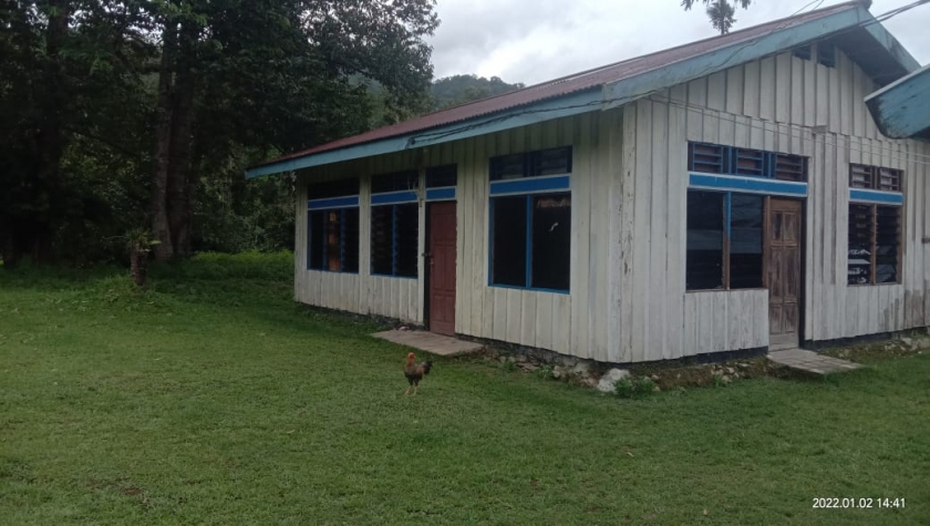 Rumah pastori di Kampung Idoor. [Foto: MW]