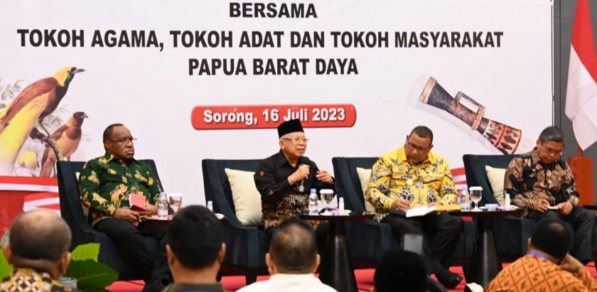 Wakil Presiden Ma'ruf Amin saat berada di Sorong, Papua Barat Daya. [Foto: Kemkominfo]