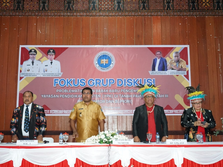 Bupati Biak Buka FGD Pengembangan YPK Bahas Babak Baru YPK Kedepan. [Foto: Humas Pemkab Biak]