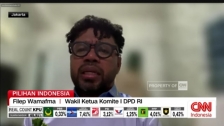 Wawancara eksklusif CNN dengan Wakil Ketua Komite I DPD RI, Dr. Filep Wamafma. [Foto: tangkapan layar YouTube CNN Indonesia]