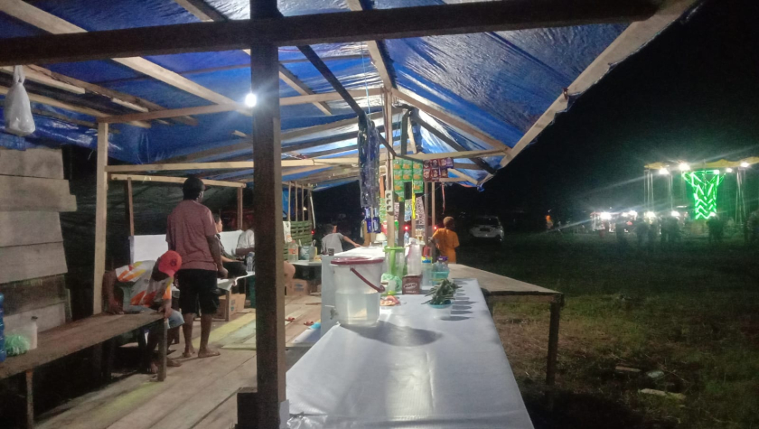 Pasar Malam di Lapangan Tahiti Tarik Minat Banyak Pengunjung. [Foto: MW]