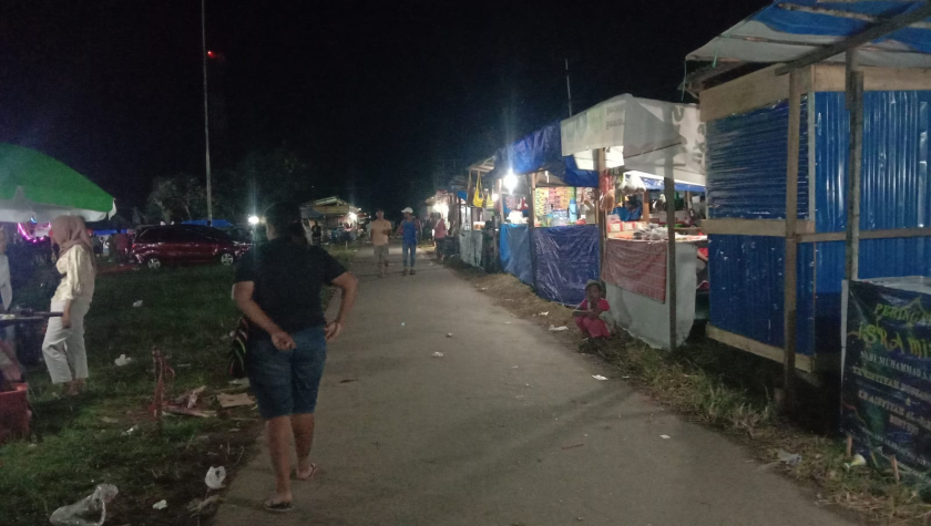 Pasar Malam Tahiti Kabupaten Teluk Bintuni. [Foto: MW]