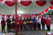 STIH Manokwari Bantu Nelayan Peroleh E-Pas Kecil dari KSOP Manokwari.